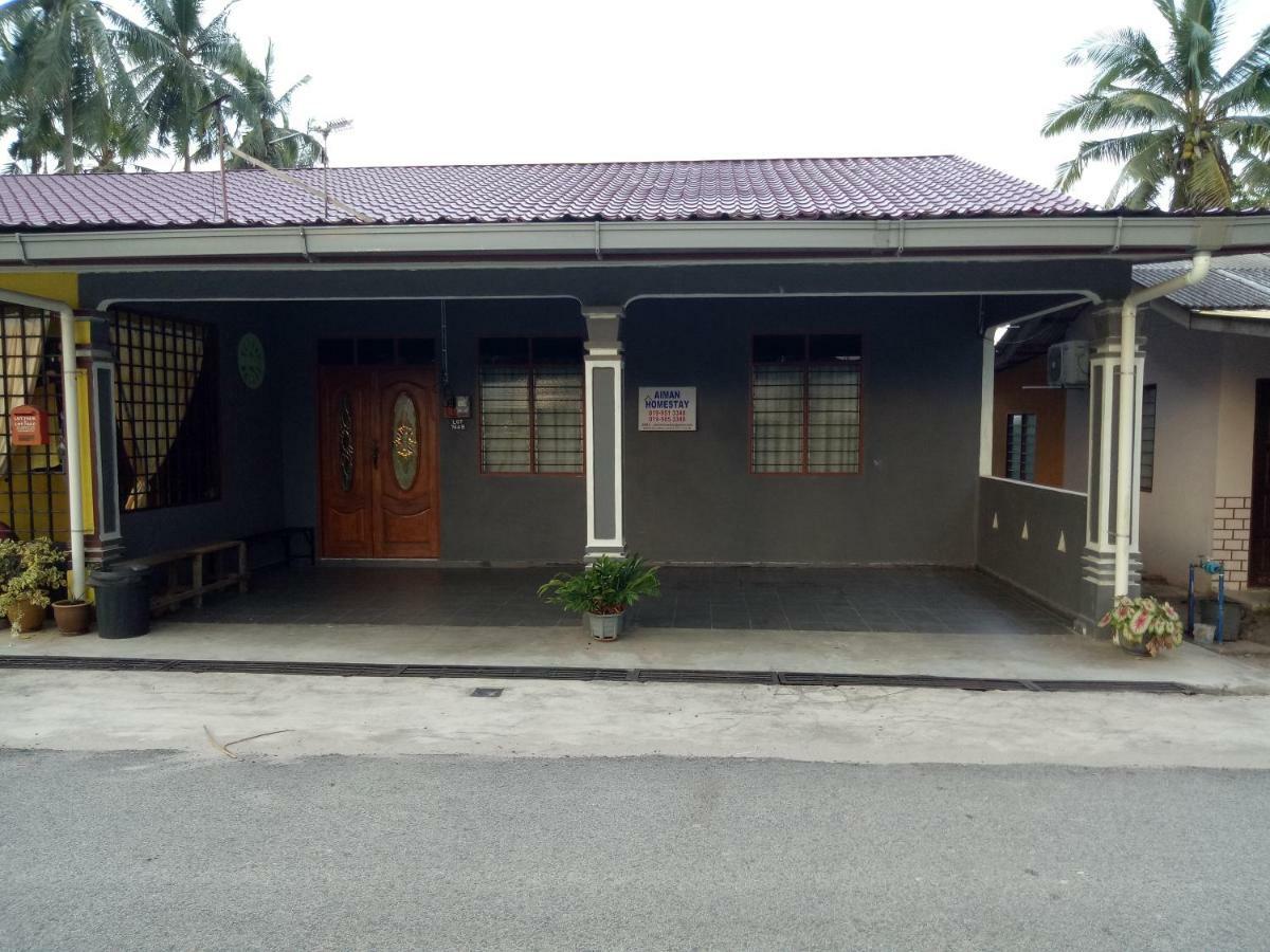 Aiman Homestay Marang Exterior foto